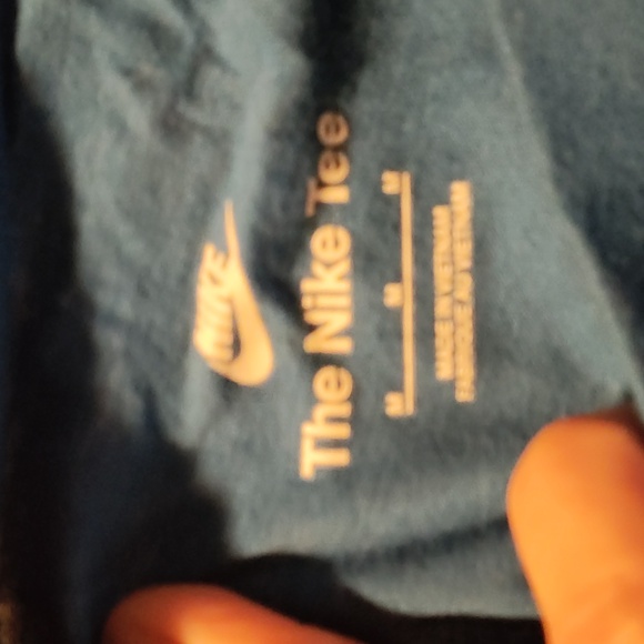 Nike T-shirt size Medium - Picture 3 of 4
